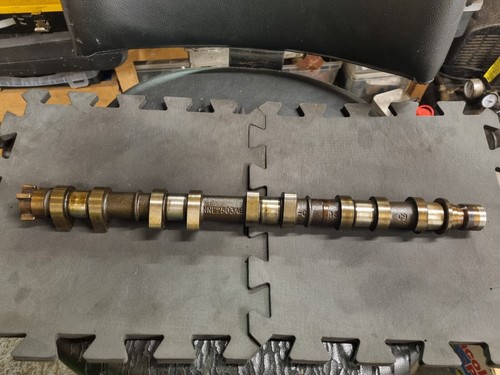 Jaguar xj8 camshaft 1999 - jaguar,
